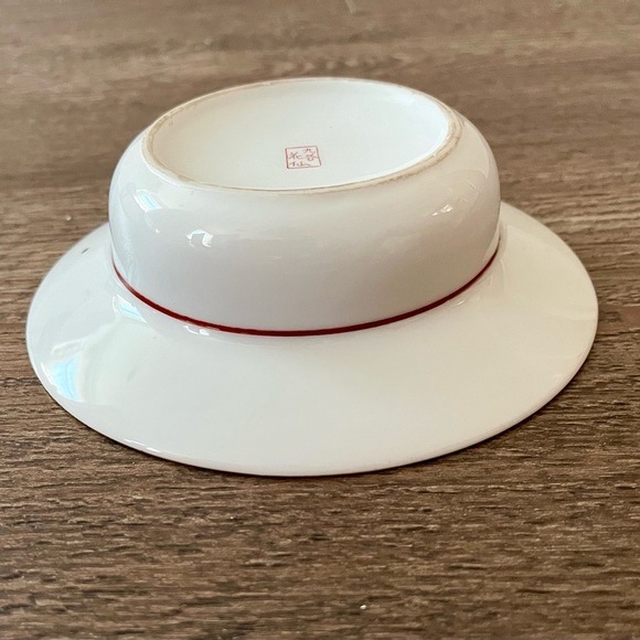 Vintage Chinese Hand Painted Floral Ceramic Ashtray - Picture 5 of 9